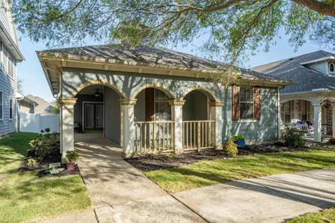 1008 Grey Fox Drive