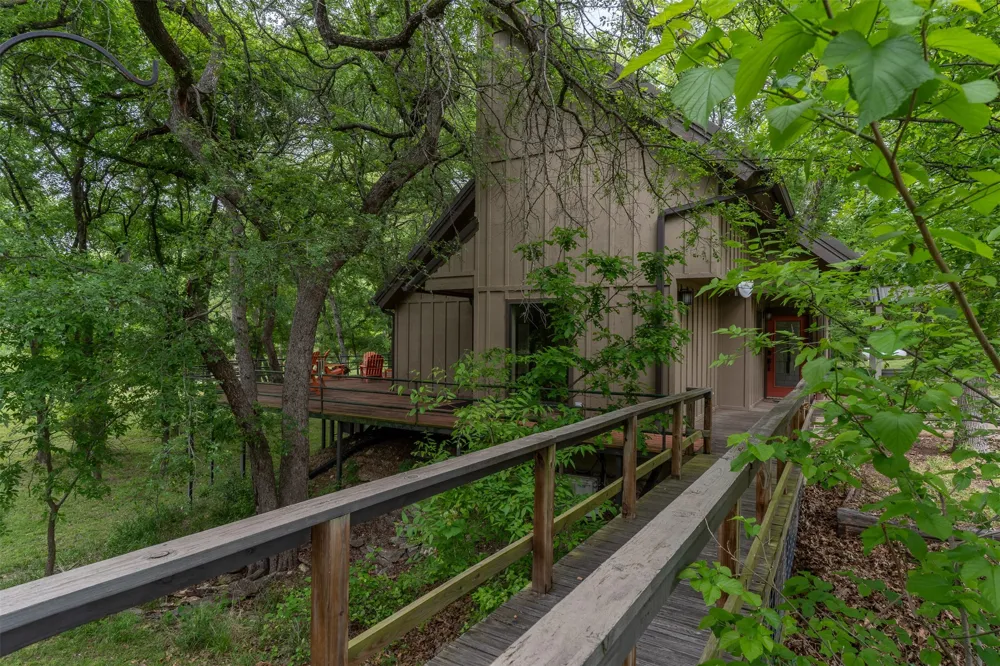 377 County Road 2530 Meridian, TX 76665