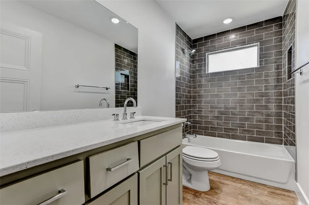 3260 Crawford #401 Denison, TX 75020