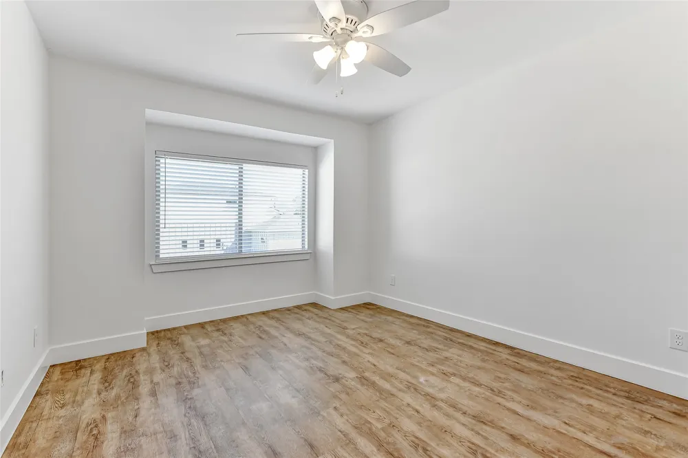 3260 Crawford #401 Denison, TX 75020