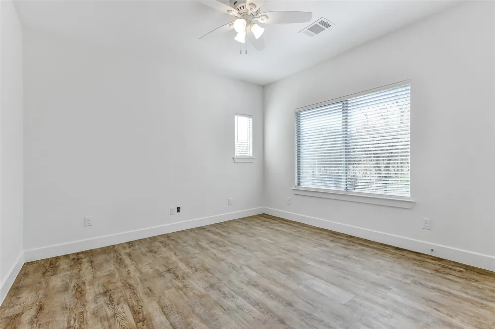 3260 Crawford #401 Denison, TX 75020