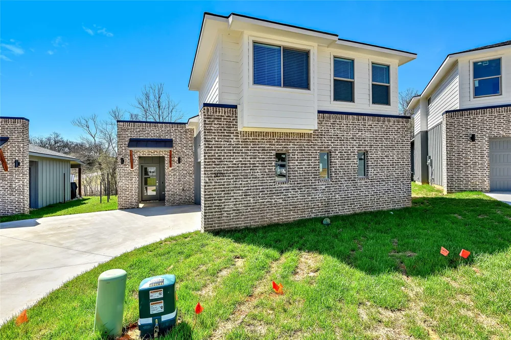 3260 Crawford #401 Denison, TX 75020