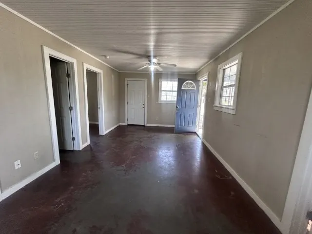 902 Simpson Street Yoakum, TX 77995