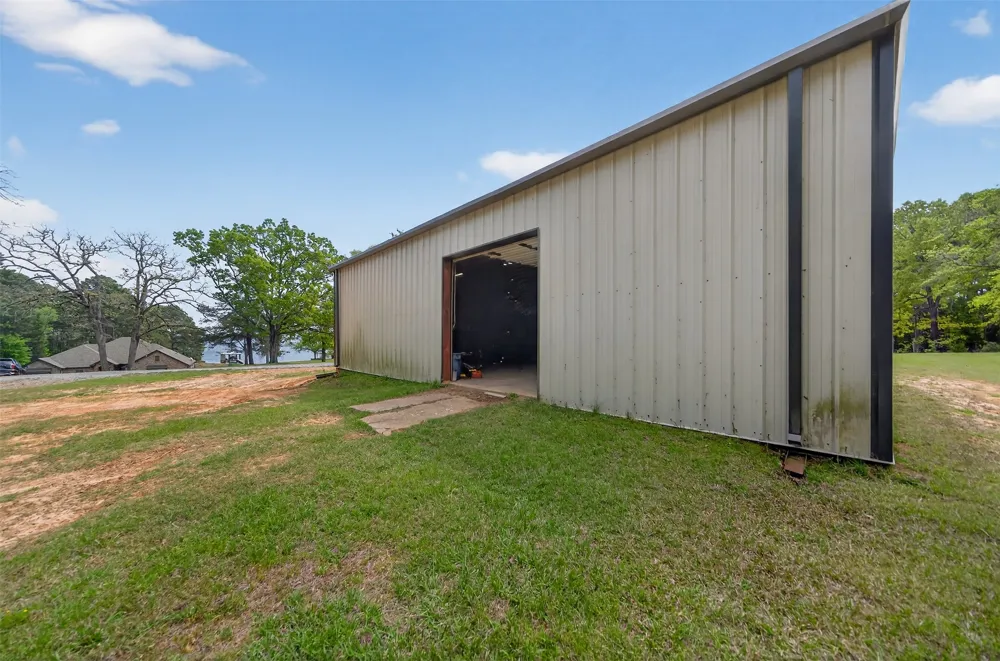10227 County Road 4101 Frankston, TX 75763