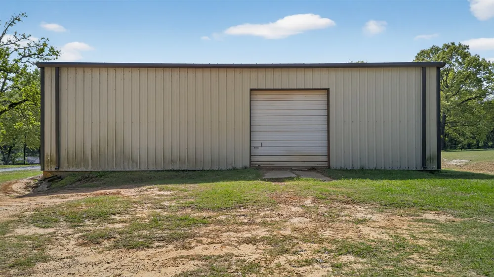10227 County Road 4101 Frankston, TX 75763