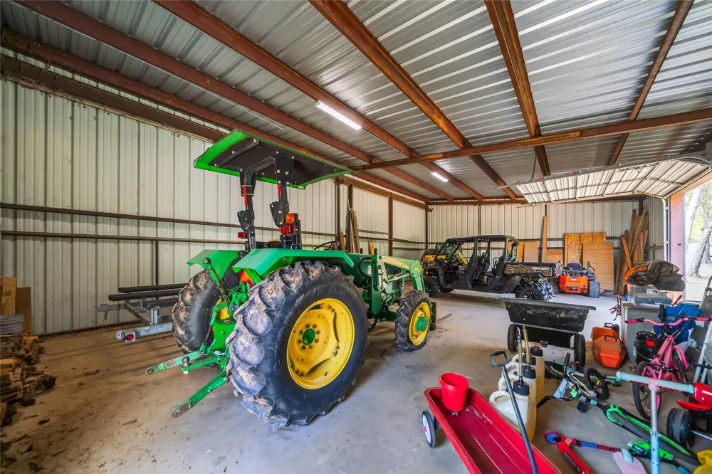 10227 County Road 4101 Frankston, TX 75763
