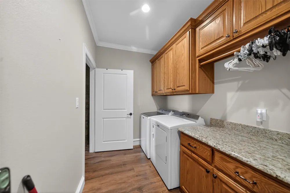 10227 County Road 4101 Frankston, TX 75763