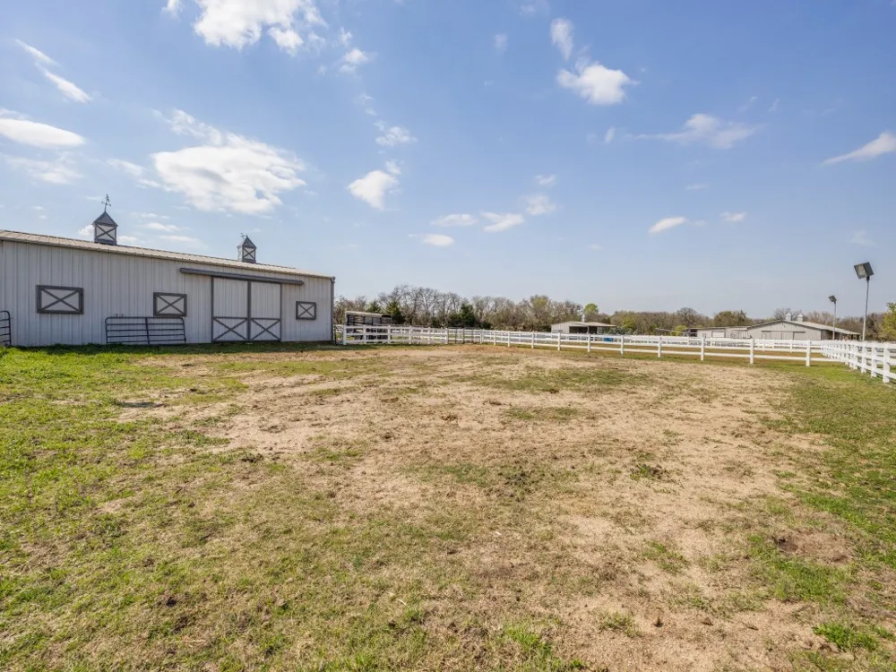 136 Parkside Court Gunter, TX 75058