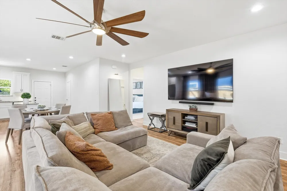 2408 Garden Drive Dallas, TX 75215