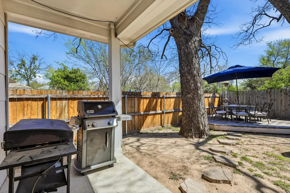 2408 Garden Drive Dallas, TX 75215