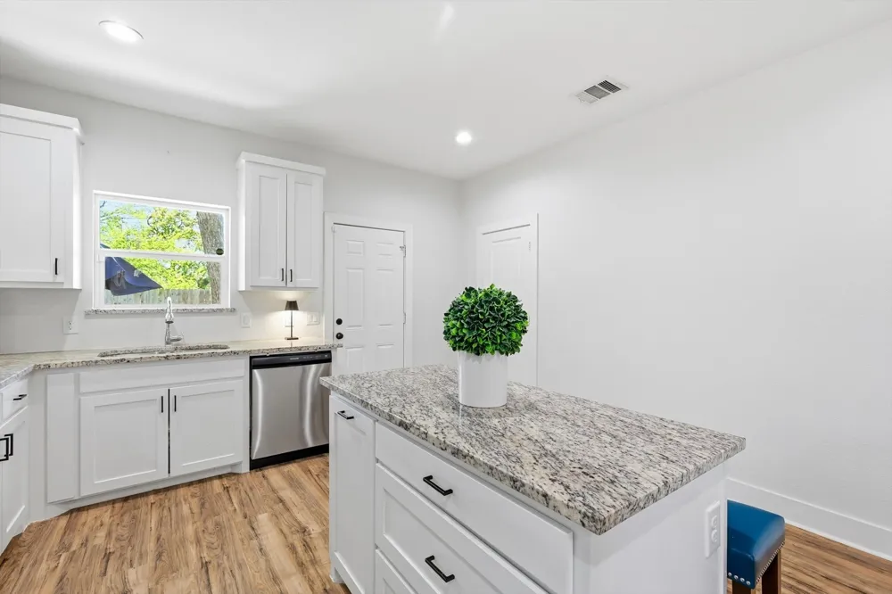 2408 Garden Drive Dallas, TX 75215