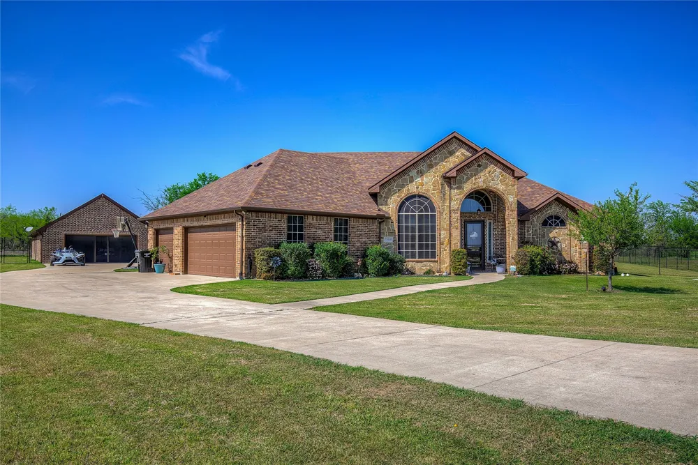 15440 Saddle Ridge Circle