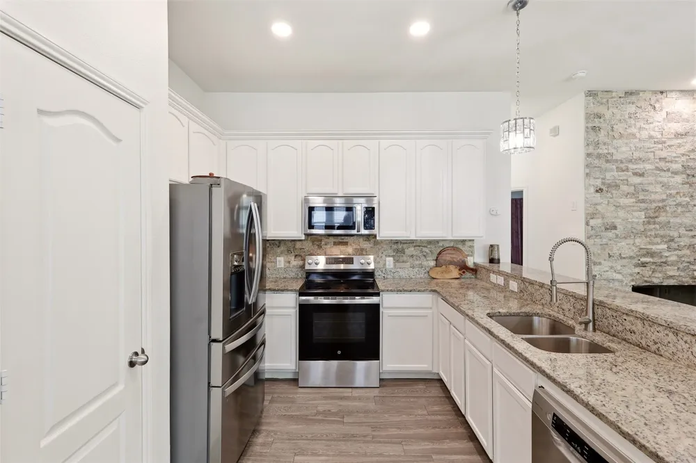 1505 Carriage Lane Savannah, TX 76227