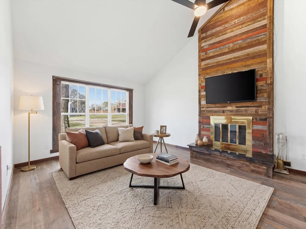 116 County Road 1559 Alba, TX 75410