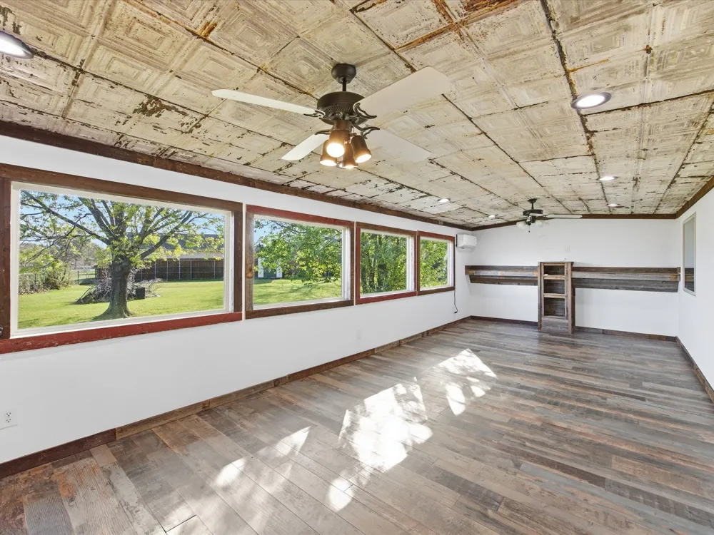 116 County Road 1559 Alba, TX 75410
