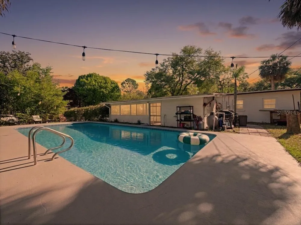 106 E JINKINS CIRCLE Sanford, FL 32773