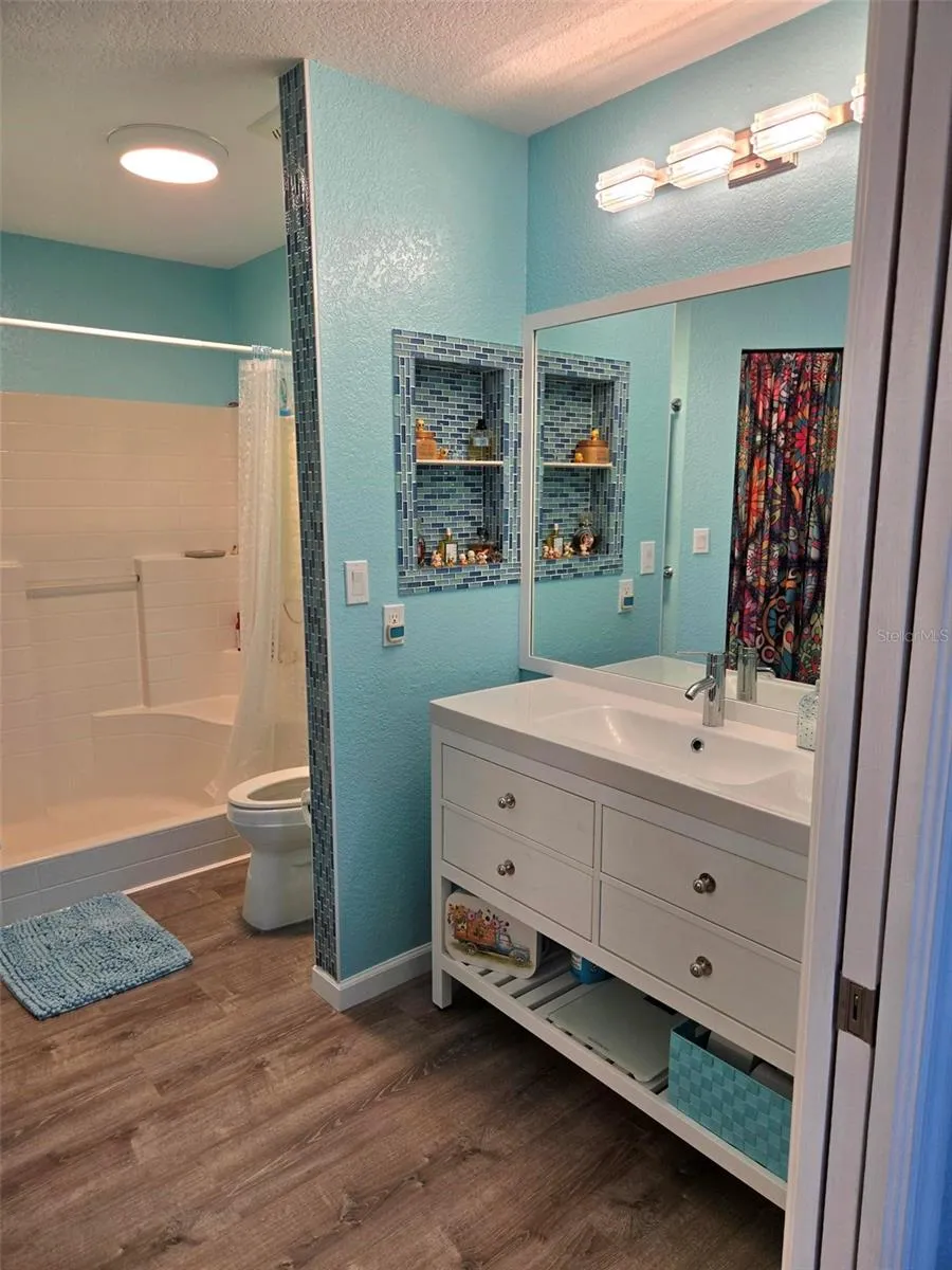 5725 GREENWOOD AVENUE #5201 North Port, FL 34287