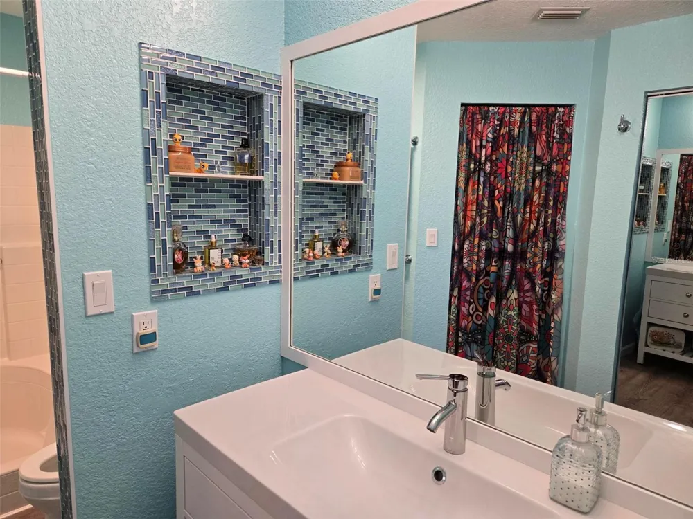 5725 GREENWOOD AVENUE #5201 North Port, FL 34287