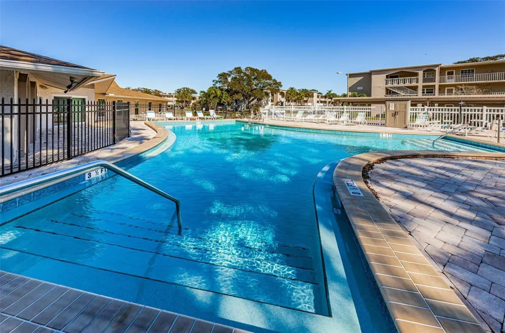 841 PATRICIA AVENUE #103 Dunedin, FL 34698
