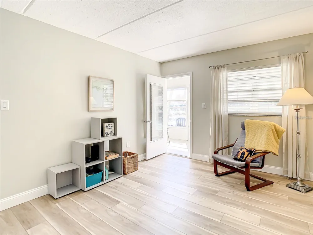 841 PATRICIA AVENUE #103 Dunedin, FL 34698