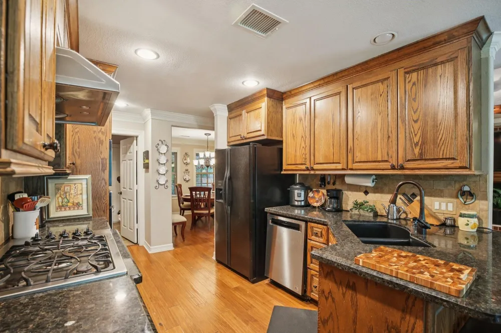 27330 E Hardy Road Spring, TX 77373