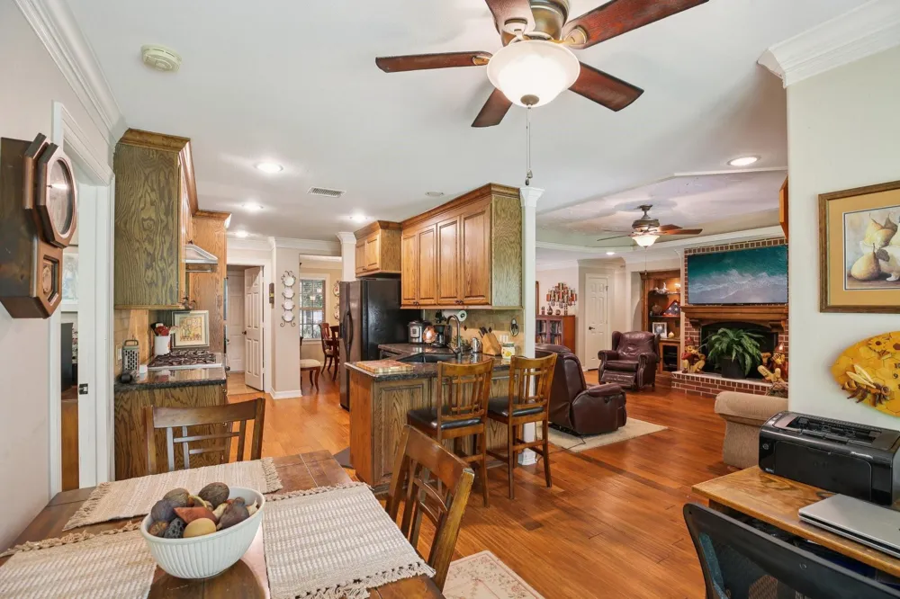 27330 E Hardy Road Spring, TX 77373