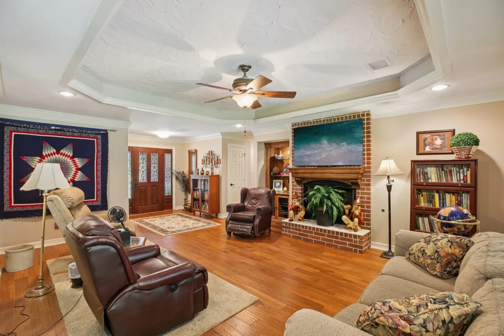 27330 E Hardy Road Spring, TX 77373
