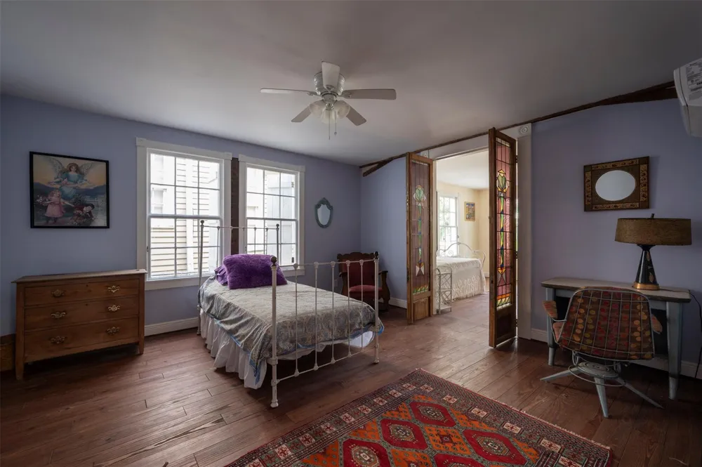 2622 Ursuline Street Galveston, TX 77550