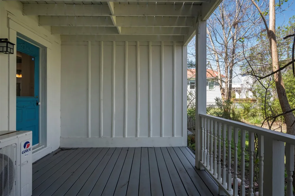 2622 Ursuline Street Galveston, TX 77550