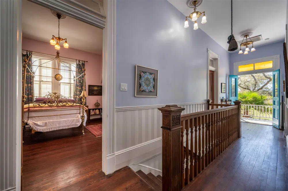 2622 Ursuline Street Galveston, TX 77550