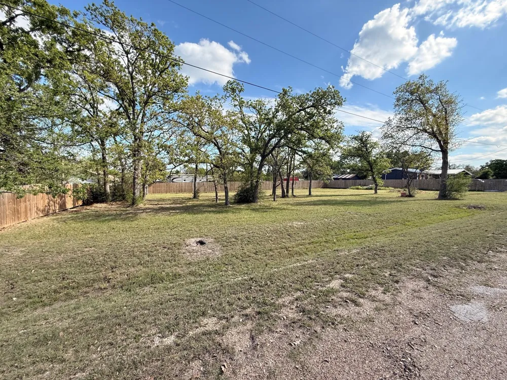Shady Oaks Drive Somerville, TX 77879