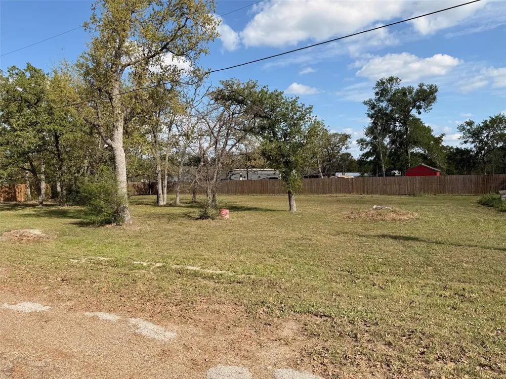 Shady Oaks Drive Somerville, TX 77879