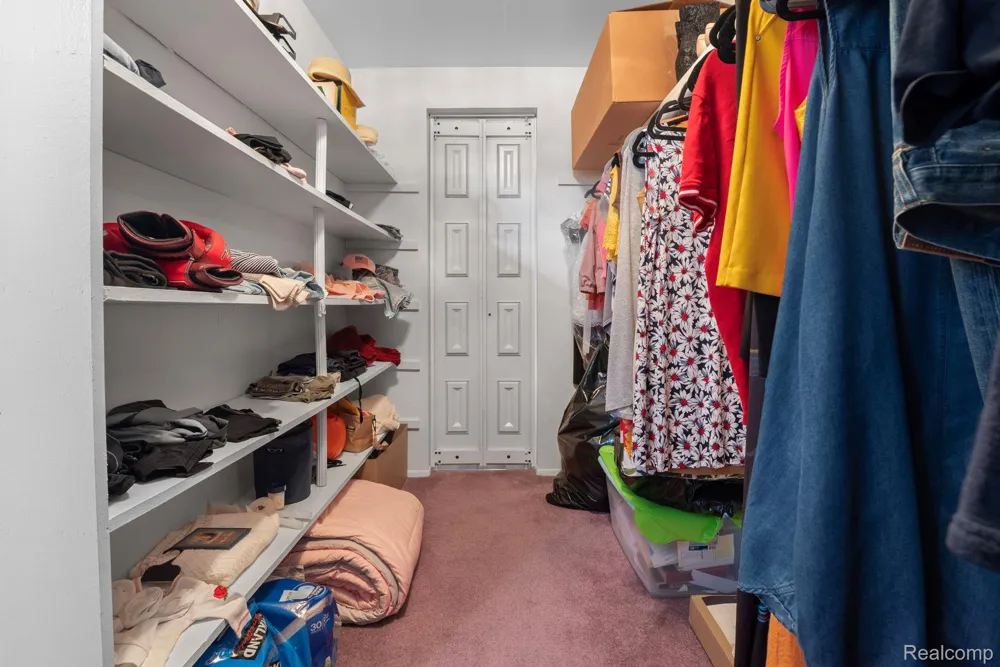 29876 City Center Drive #4 Warren City, MI 48093
