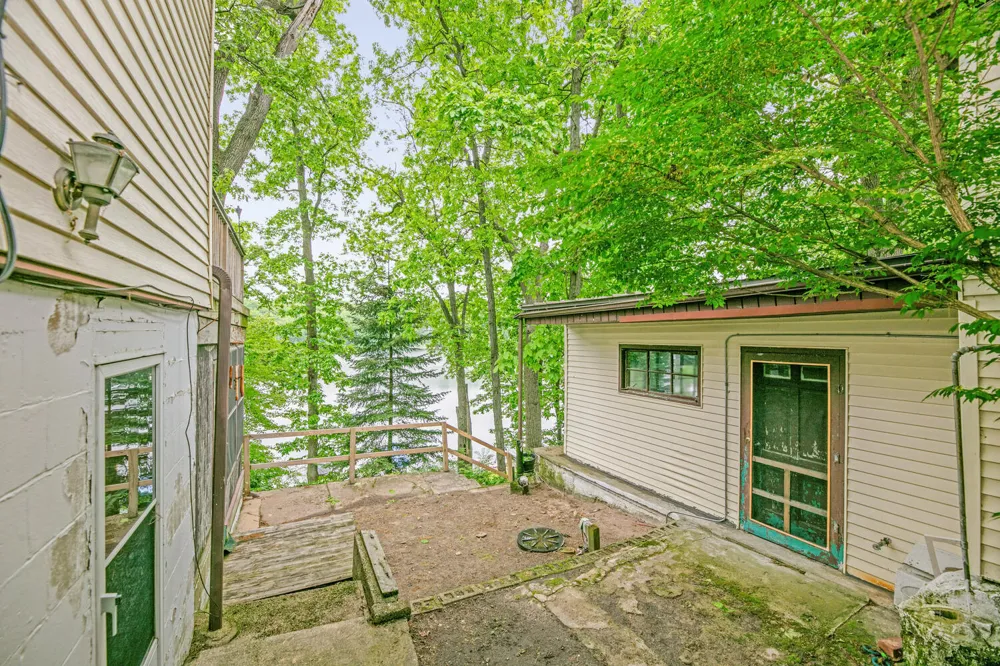 69465 High Street Porter Township, MI 49130