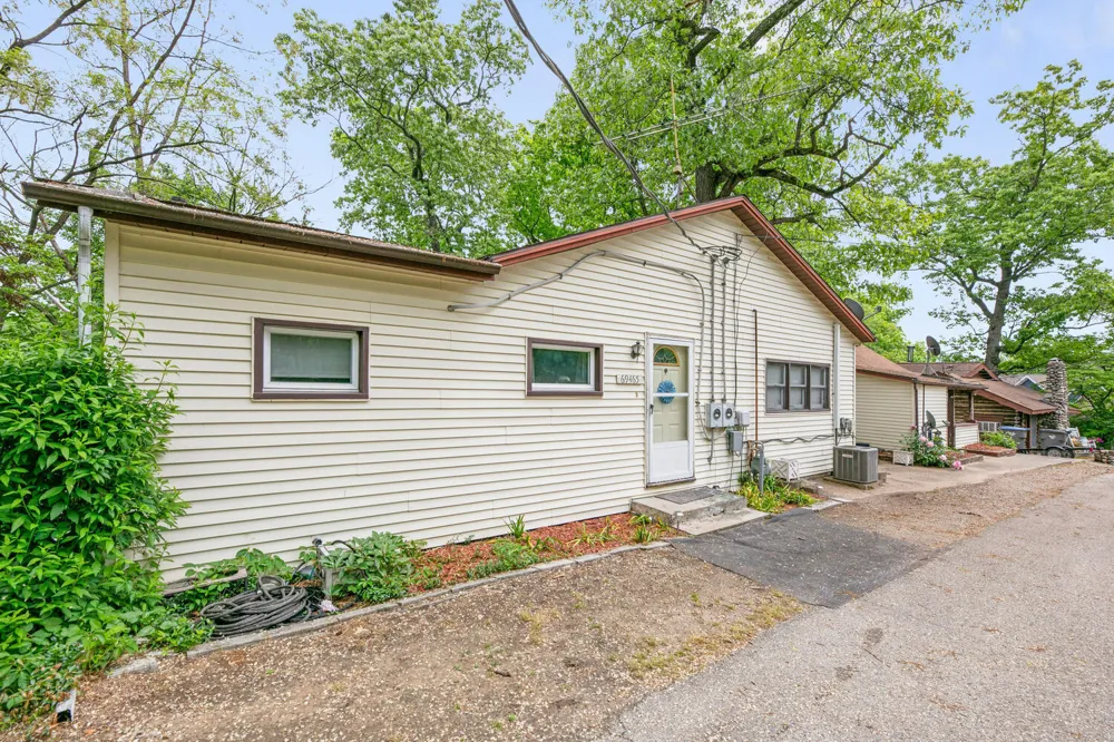 69465 High Street Porter Township, MI 49130