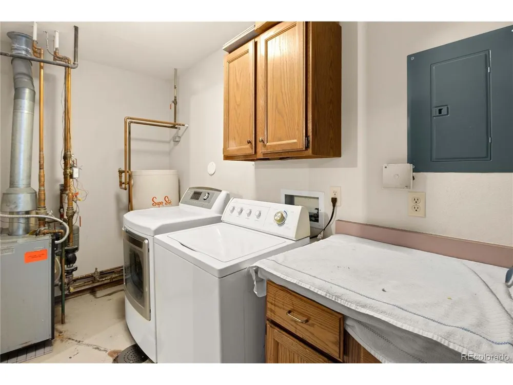 1525 Bennett Avenue Glenwood Springs, CO 81601