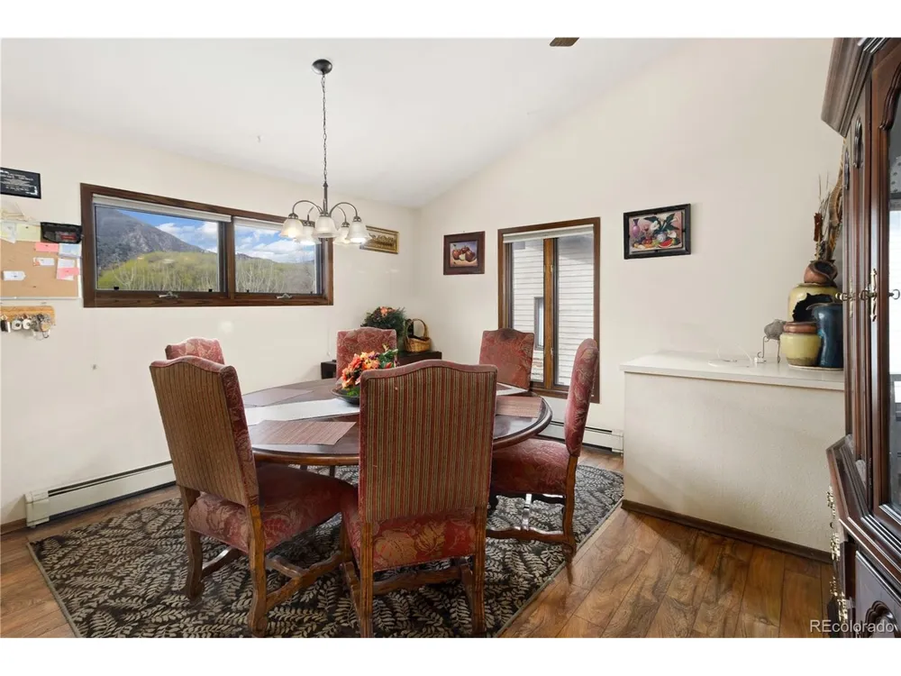 1525 Bennett Avenue Glenwood Springs, CO 81601
