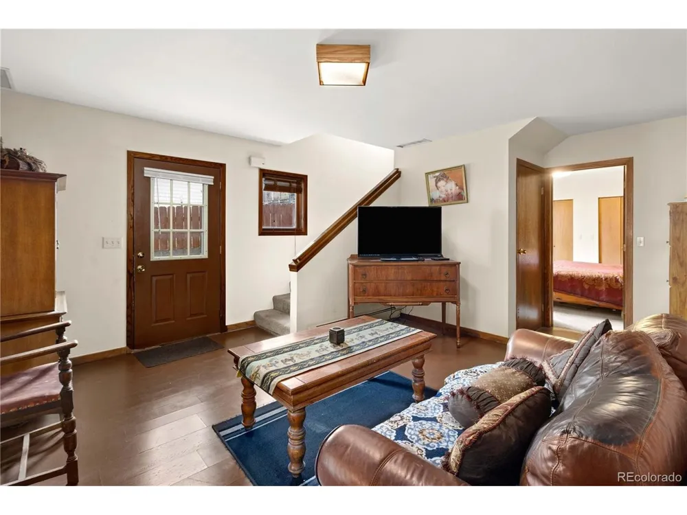 1525 Bennett Avenue Glenwood Springs, CO 81601