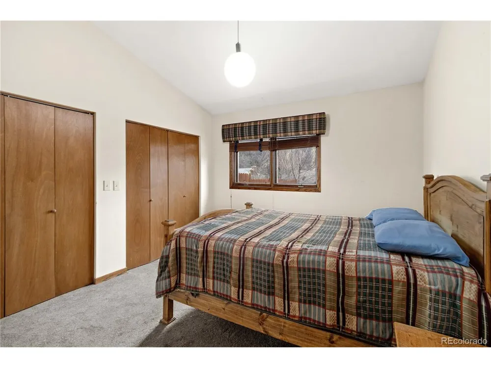 1525 Bennett Avenue Glenwood Springs, CO 81601
