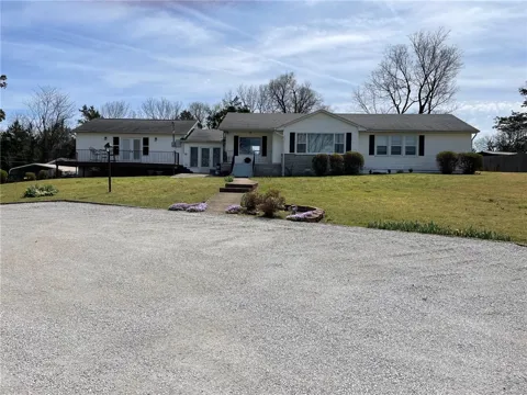 714 Circle. Drive