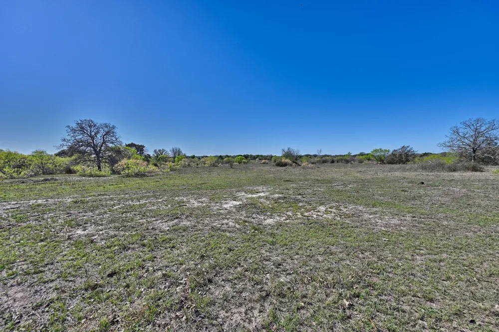 Cr 406 Gonzales, TX 78629