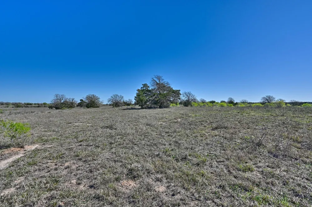 Cr 406 Gonzales, TX 78629