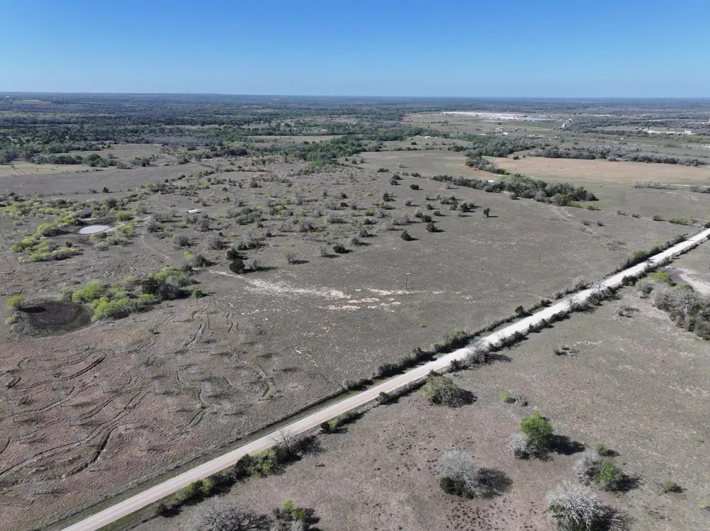 Cr 406 Gonzales, TX 78629
