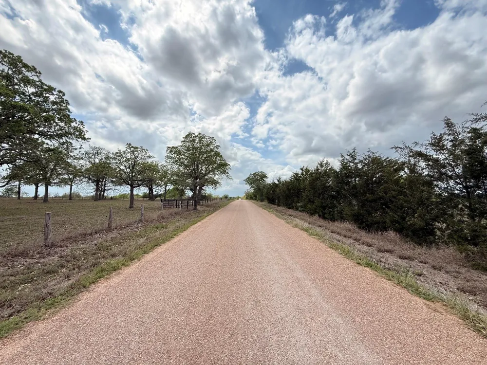 Cr 406 Gonzales, TX 78629