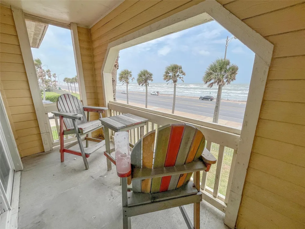 7000 Seawall Blvd #1021 Galveston, TX 77551