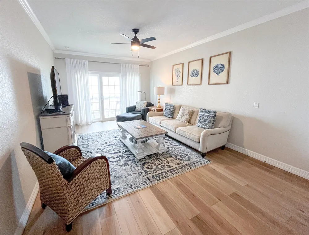 7000 Seawall Blvd #1021 Galveston, TX 77551