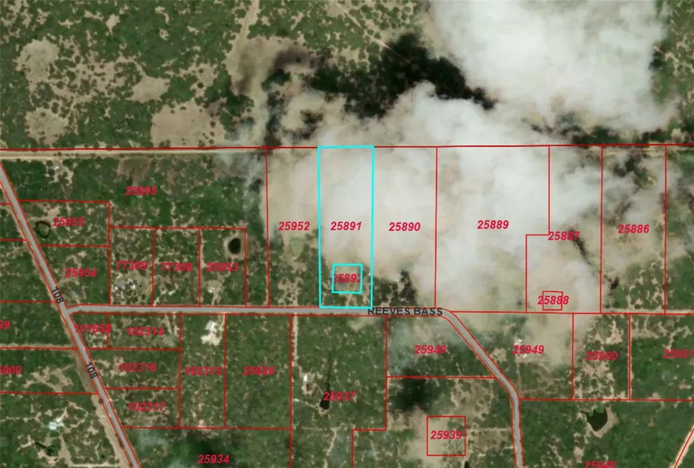 1085 Reeves Road Garwood, TX 77442