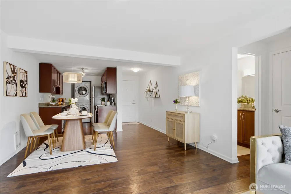 3045 20th Avenue W #403 Seattle, WA 98199