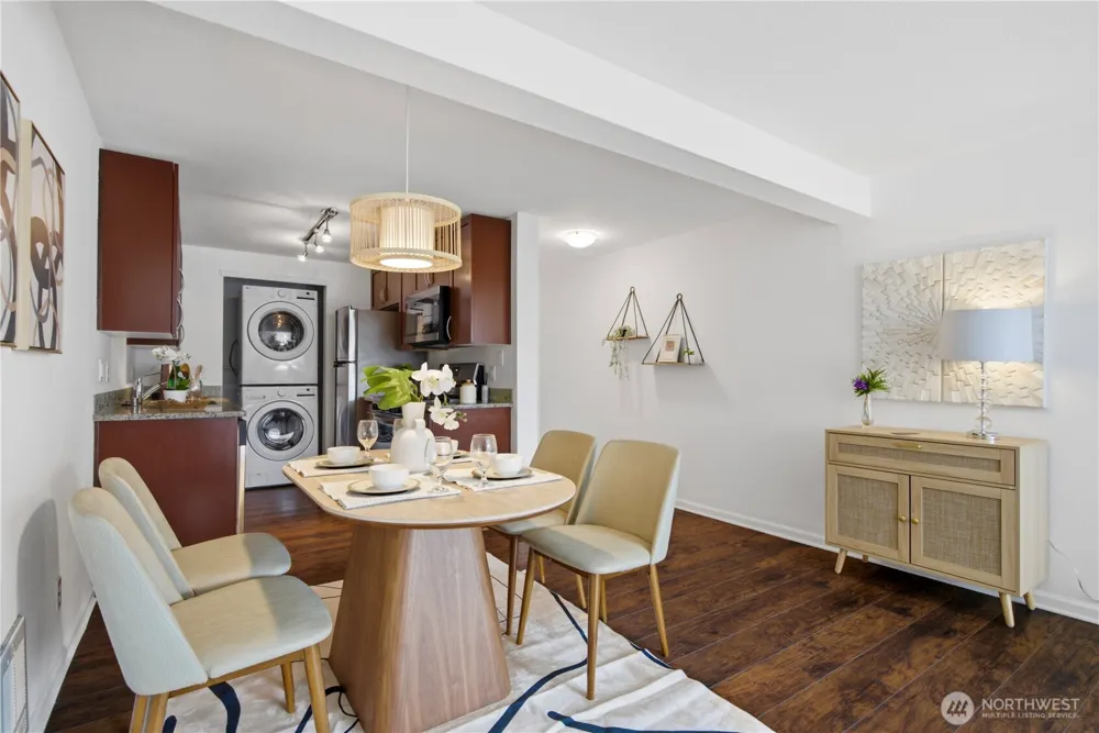 3045 20th Avenue W #403 Seattle, WA 98199