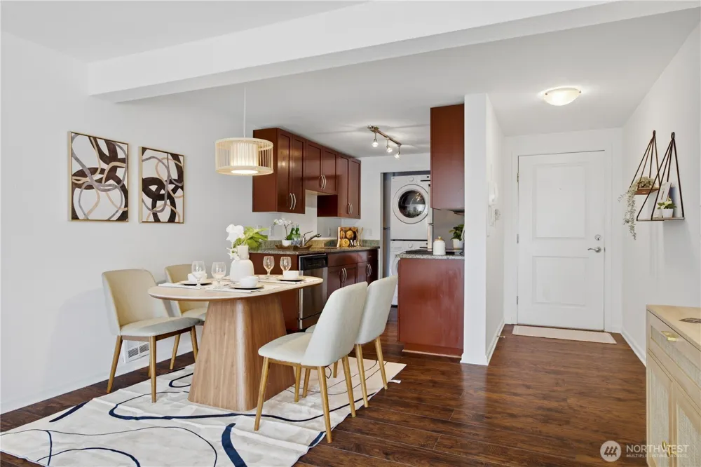 3045 20th Avenue W #403 Seattle, WA 98199